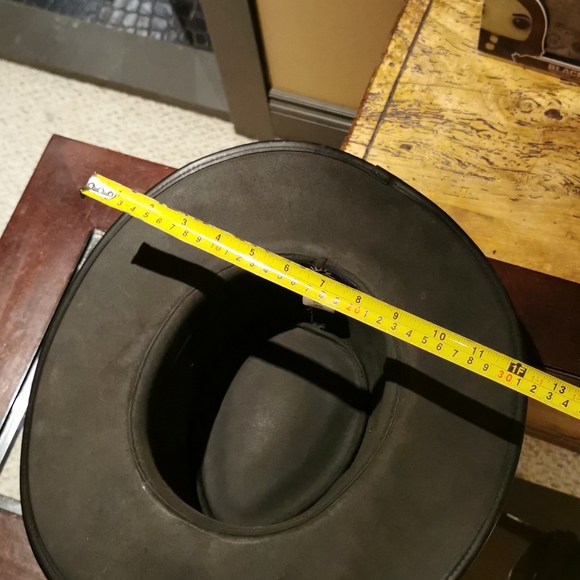 Leather cowboy hat - Picture 4 of 7